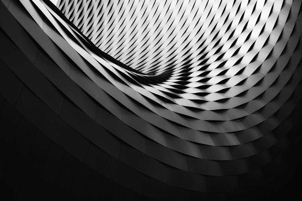 Windows 存储感知与 SSD 维护实战：告别卡顿的底层优化指南